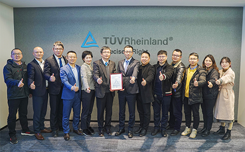 云顶集团电气获TÜV莱茵全球首张输配电领域碳足迹证书